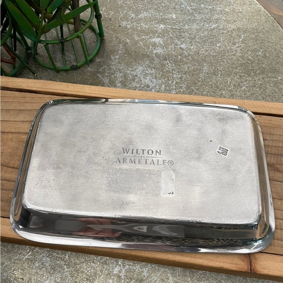 WILTON ARMETALE SILVER RECTANGLE TRAY - Picture 7 of 7